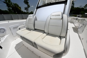 35ft Everglades Yacht For Sale