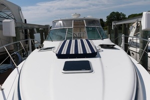 West Wing 42ft Rinker Yacht For Sale