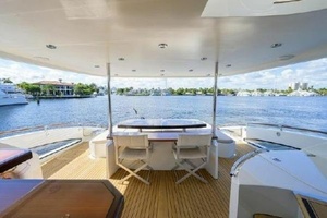 95FT (28.96M) LAZZARA YACHTS