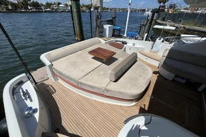 62FT (18.9M) AZIMUT
