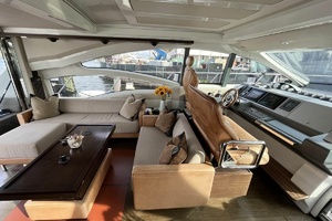 62FT (18.9M) AZIMUT