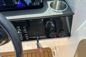 25ft Sea Ray Yacht For Sale