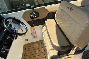 25ft Sea Ray Yacht For Sale