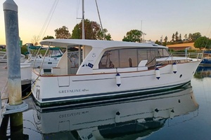 40ft Greenline Yacht For Sale