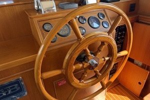 42ft Grand Banks Yacht For Sale