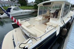 36ft MJM Yacht For Sale