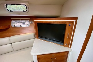 36ft MJM Yacht For Sale
