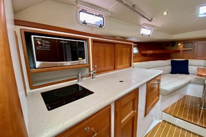 36ft MJM Yacht For Sale