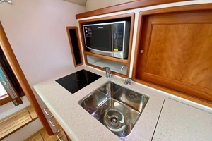36ft MJM Yacht For Sale