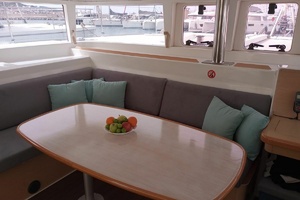 40ft Lagoon Yacht For Sale