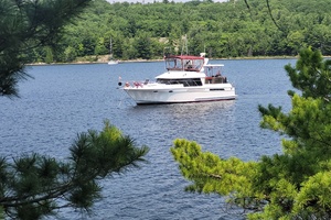 Lock s Nest 42ft Ocean Alexander Yacht For Sale