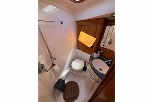 44ft Bavaria Yacht For Sale