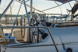 52ft Beneteau Yacht For Sale