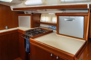 52ft Beneteau Yacht For Sale