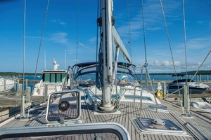 52ft Beneteau Yacht For Sale