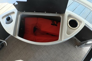 20ft Tracker Yacht For Sale