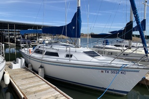 Sapphire 27ft Catalina Yacht For Sale