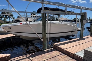 22ft Four Winns Yacht For Sale