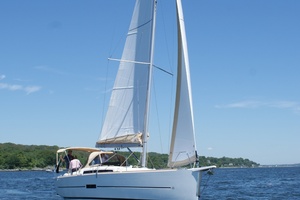 33ft Dufour Yacht For Sale