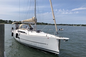 33ft Dufour Yacht For Sale