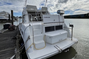 32ft Carver Yacht For Sale