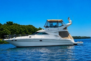 Four Seas 40ft Sea Ray Yacht For Sale