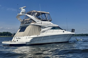 Four Seas 40ft Sea Ray Yacht For Sale