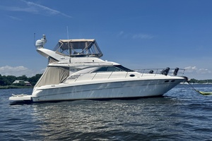 Four Seas 40ft Sea Ray Yacht For Sale