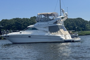 Four Seas 40ft Sea Ray Yacht For Sale