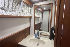 GloriaUs 42ft Grand Banks Yacht For Sale