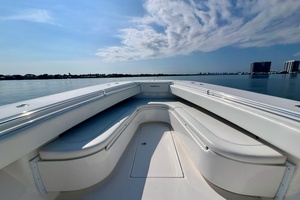 37ft SeaHunter Yacht For Sale