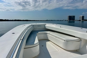 37ft SeaHunter Yacht For Sale