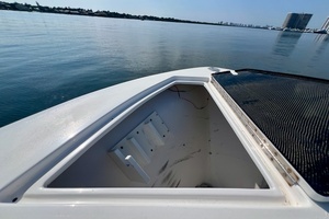 37ft SeaHunter Yacht For Sale