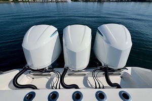37ft SeaHunter Yacht For Sale
