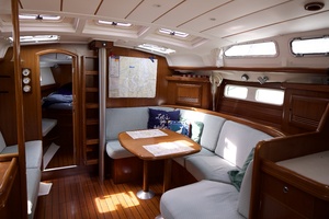 Sissauni  42ft Beneteau Yacht For Sale