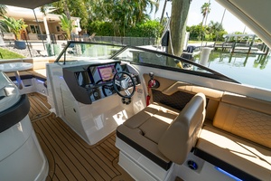 29ft Sea Ray Yacht For Sale
