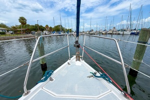 Elaine n Me 31ft Hunter Yacht For Sale