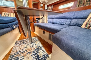 Elaine n Me 31ft Hunter Yacht For Sale