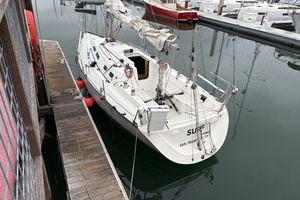 SURF 33ft X Yachts Yacht For Sale