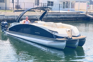 Trailer Included 25ft Harris FloteBote Yacht For Sale