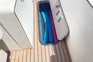 Trailer Included 25ft Harris FloteBote Yacht For Sale
