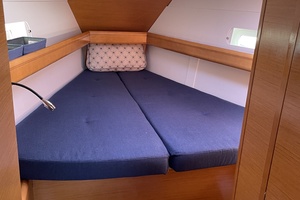 Escape II 40ft Jeanneau Yacht For Sale