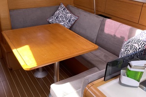 Escape II 40ft Jeanneau Yacht For Sale