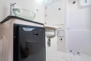 Blue Sky 35ft Everglades Yacht For Sale