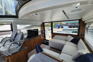 55FT (17.04M) SUNSEEKER