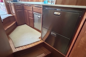 Shadelander 45ft Sabre Yacht For Sale