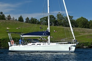 42ft J Boats Yacht For Sale