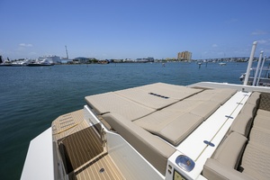 BIBA I 42ft De Antonio Yacht For Sale