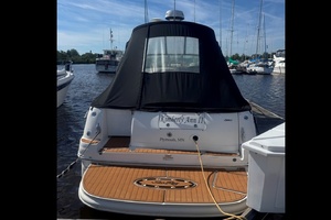 32ft Sea Ray Yacht For Sale