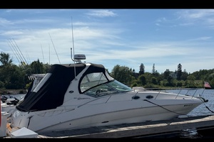 32ft Sea Ray Yacht For Sale